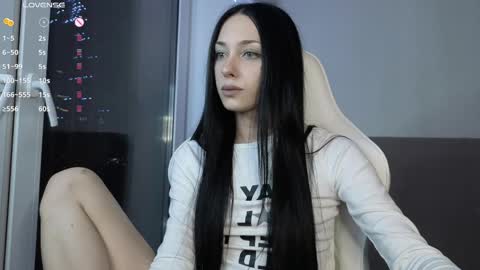Snapshot of malenkiykamen chatting on April 17, 2026, 6:00 pm piu online show from April 17, 2026, 6:00 pm
