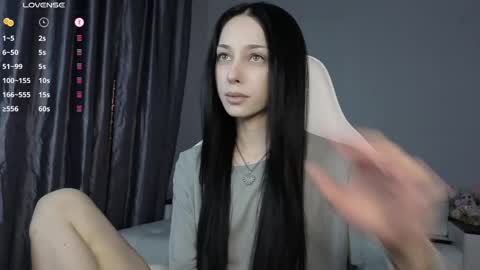 Snapshot of malenkiykamen chatting on April 25, 2026, 4:37 pm piu online show from April 25, 2026, 4:37 pm