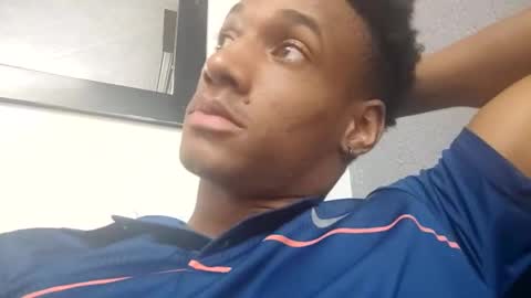 Snapshot of malkongarcia chatting on January 18, 2025, 4:31 pm malkongarcia online show from January 18, 2025, 4:31 pm