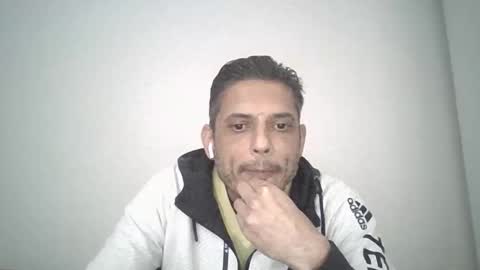 Snapshot of malledepampa chatting on November 16, 2025, 2:33 pm malledepampa online show from November 16, 2025, 2:33 pm