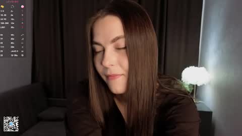 Mia online show from June 23, 2026, 4:21 am