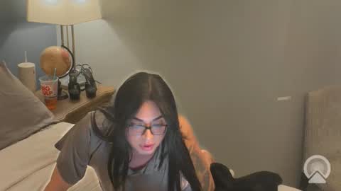 Snapshot of malliemal55 chatting on May 6, 2026, 1:14 am malliemal55 online show from May 6, 2026, 1:14 am