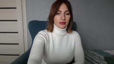 mallinia online show from December 2, 2024, 9:45 am