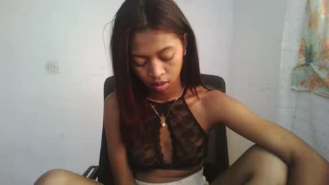 Snapshot of malluna4 chatting on May 9, 2026, 12:54 pm Malluna online show from May 9, 2026, 12:54 pm