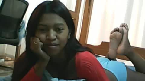 Snapshot of malluna4 chatting on June 10, 2026, 1:32 pm Malluna online show from June 10, 2026, 1:32 pm