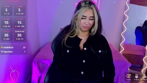 Malory  online show from November 26, 2025, 7:26 pm