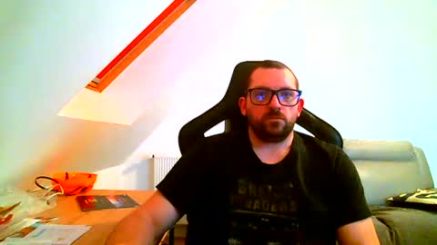 breton online show from December 14, 2024, 8:18 pm