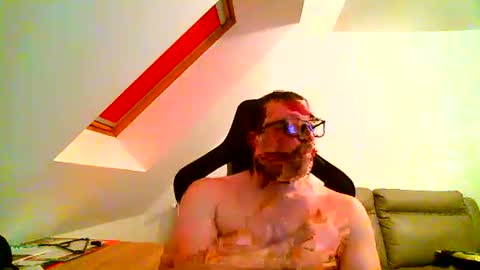 breton online show from October 25, 2025, 9:31 pm