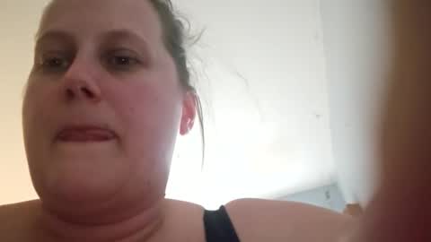 mamasex778 online show from March 12, 2026, 11:22 pm