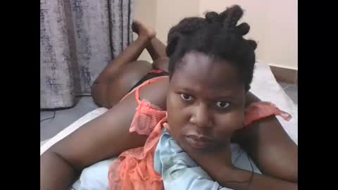 Snapshot of mamasita2023 chatting on February 3, 2025, 6:34 am mamasita2023 online show from February 3, 2025, 6:34 am