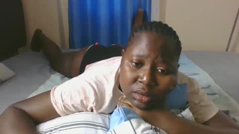 Snapshot of mamasita2023 chatting on February 14, 2025, 7:38 am mamasita2023 online show from February 14, 2025, 7:38 am