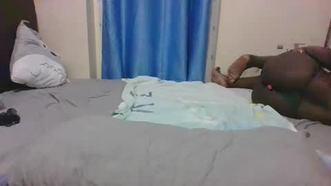 Snapshot of mamasita2023 chatting on February 22, 2025, 6:08 pm mamasita2023 online show from February 22, 2025, 6:08 pm