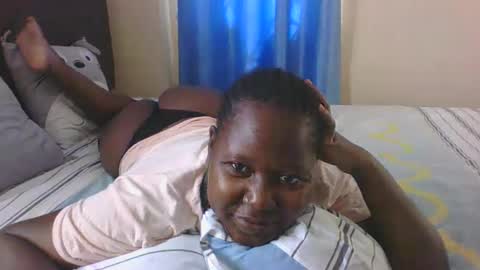 Snapshot of mamasita2023 chatting on March 2, 2025, 12:11 pm mamasita2023 online show from March 2, 2025, 12:11 pm