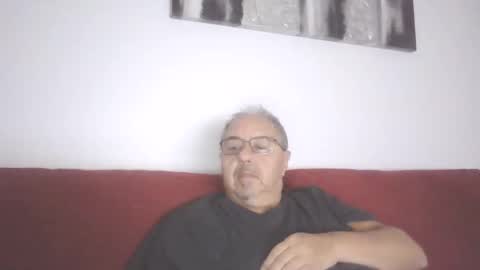 Snapshot of mambow99 chatting on February 9, 2025, 2:38 am OLDMANFREE online show from February 9, 2025, 2:38 am