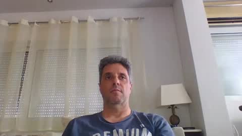 Snapshot of man211172 chatting on April 26, 2026, 2:37 pm man211172 online show from April 26, 2026, 2:37 pm
