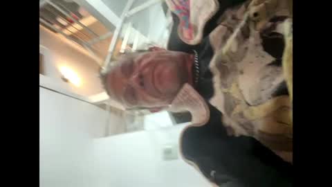 man38110 online show from February 2, 2025, 7:35 pm