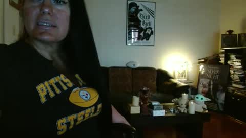 Snapshot of mandaloriangirlsfight chatting on September 18, 2025, 6:43 pm mandaloriangirlsfight online show from September 18, 2025, 6:43 pm