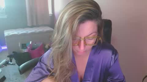 MandyBabyXXX online show from May 1, 2026, 6:45 pm