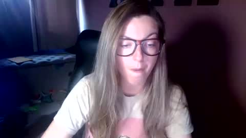 MandyBabyXXX online show from July 9, 2026, 12:37 am
