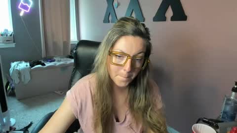 MandyBabyXXX online show from July 28, 2026, 10:53 pm