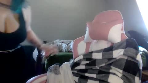 ManicPixiePop online show from December 4, 2025, 6:16 pm