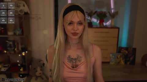 Amelie online show from March 8, 2026, 6:44 pm