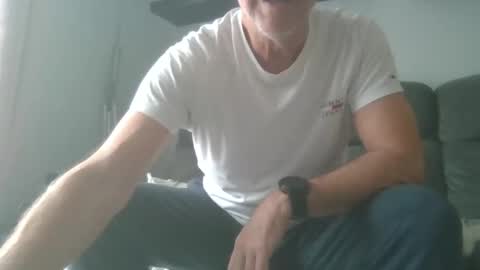 manngrossbite online show from December 11, 2024, 1:17 pm