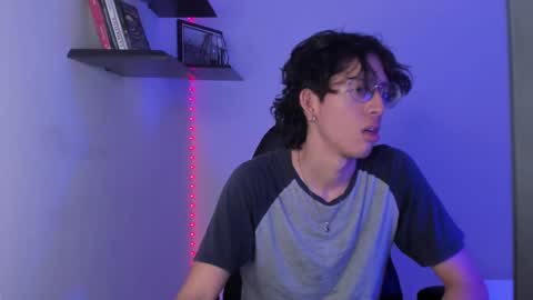 Manuel online show from March 2, 2025, 7:34 pm