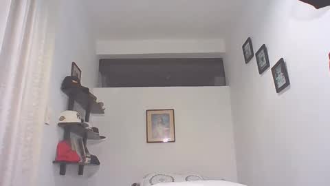 Snapshot of manuel444rl chatting on February 24, 2025, 7:11 am Manuel RL online show from February 24, 2025, 7:11 am