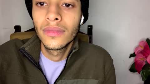 Snapshot of manuel444rl chatting on October 12, 2025, 11:42 am Manuel RL online show from October 12, 2025, 11:42 am