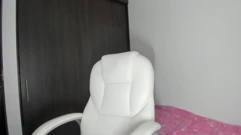 Snapshot of manuela_anderson chatting on January 25, 2025, 11:34 am MANUELA online show from January 25, 2025, 11:34 am