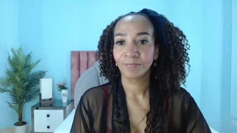 Manuela Giraldo online show from July 25, 2026, 12:14 pm