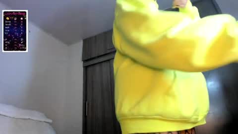 Snapshot of manuela_jaramillo chatting on April 30, 2026, 7:04 am manuela_jaramillo online show from April 30, 2026, 7:04 am