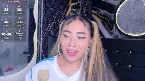 Manuela  online show from November 30, 2025, 4:38 am