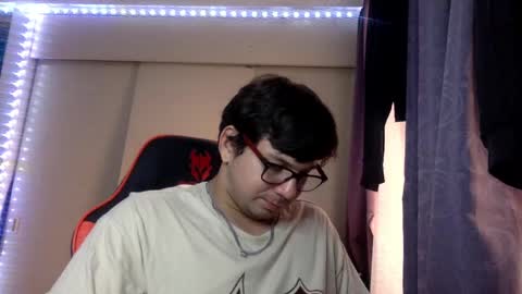 Manu online show from January 19, 2025, 11:00 pm