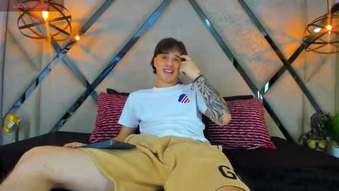 Manuel online show from March 12, 2026, 5:57 am