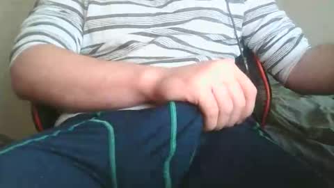 Snapshot of manwithsausage98 chatting on May 26, 2026, 7:21 pm manwithsausage98 online show from May 26, 2026, 7:21 pm