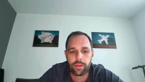 manynaaamess online show from October 13, 2025, 3:01 pm