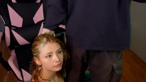 manzana_y_cebollin online show from July 23, 2026, 5:49 am