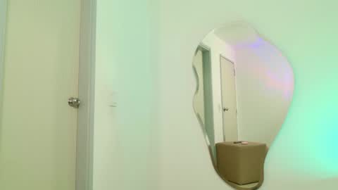     online show from December 10, 2024, 1:43 am