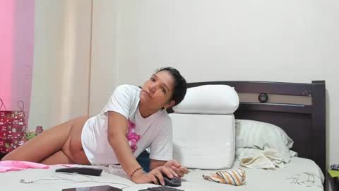 Mara online show from June 12, 2026, 3:33 pm