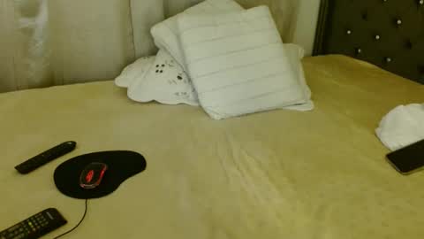 mara4sweet online show from January 16, 2025, 5:42 am