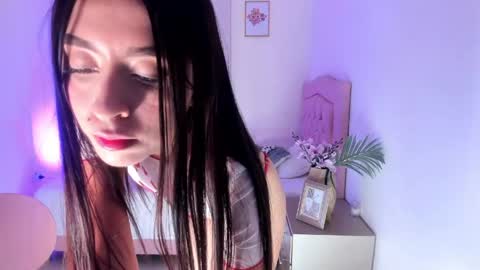 Snapshot of mara_galle chatting on June 4, 2026, 12:44 pm Mara online show from June 4, 2026, 12:44 pm