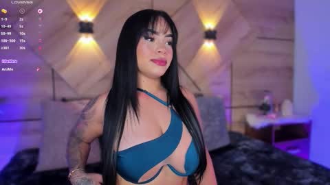 Snapshot of mara_martinez chatting on January 6, 2026, 5:22 am online show from January 6, 2026, 5:22 am