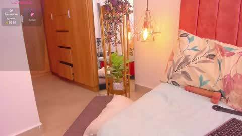 Mara online show from October 25, 2025, 5:19 pm