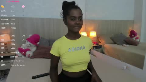 Mara Sinclair online show from July 22, 2026, 7:27 pm