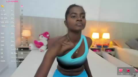 Mara Sinclair online show from July 24, 2026, 7:23 pm