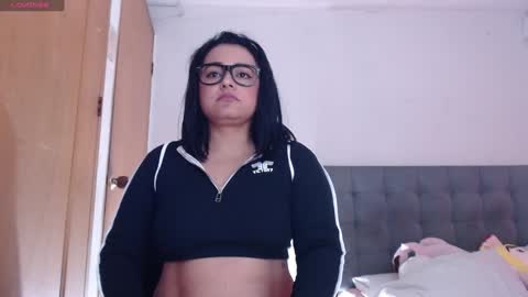 maraa_lee online show from January 13, 2025, 8:37 pm