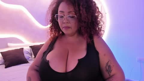 Mrs. Sweet online show from May 10, 2026, 2:06 am