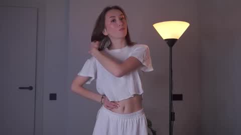 Eva online show from October 18, 2025, 6:26 am